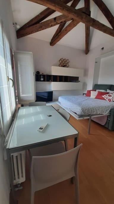 Апартаменты Monolocale Vicino San Marco Венеция Экстерьер фото